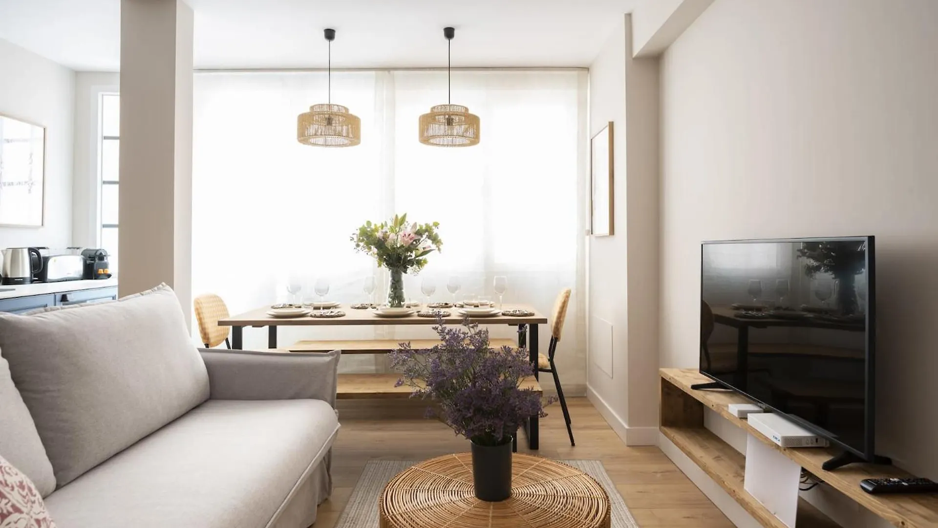 Elegante Apartamento En El Centro. Nuevo! Santander Apartment